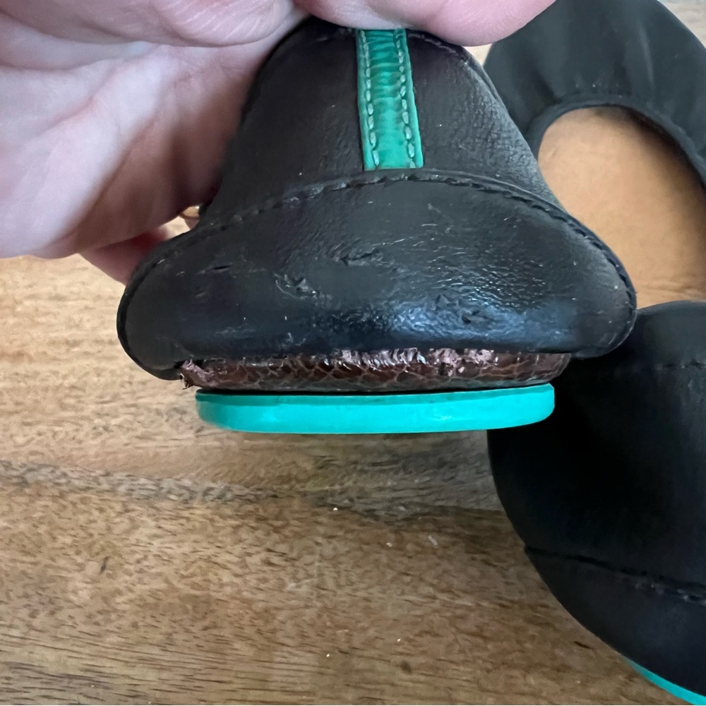 Tieks by Gavrieli Classic Matte Black Ballet
Flats Size 8 - Picture 7 of 10